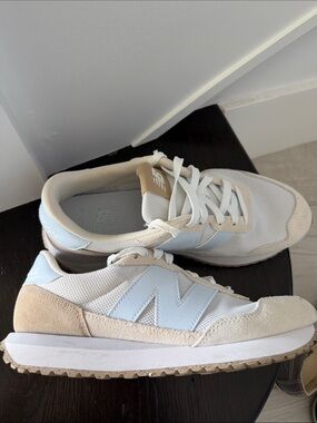New Balance 237 Sneakers in Light Blue & Cream Suede